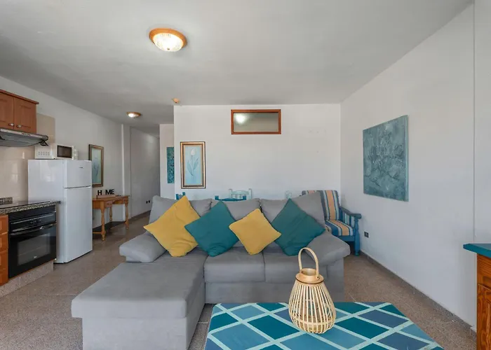 Apartament Floritas 2 *